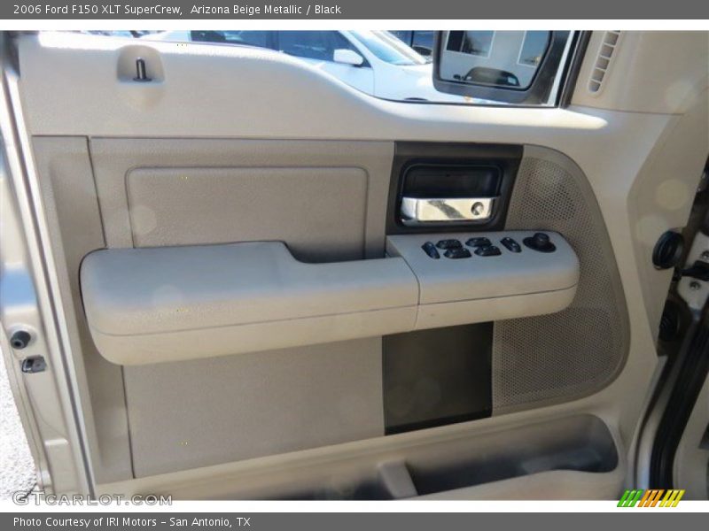 Arizona Beige Metallic / Black 2006 Ford F150 XLT SuperCrew