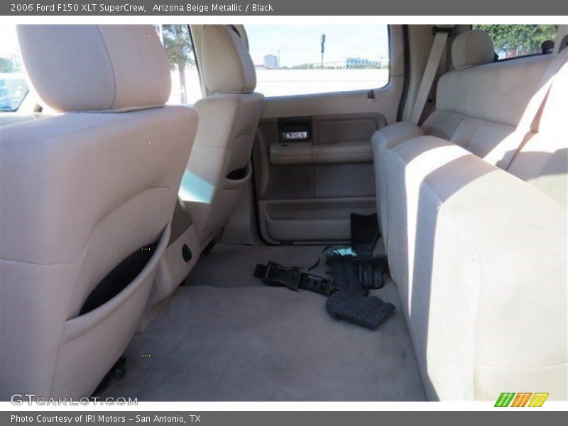 Arizona Beige Metallic / Black 2006 Ford F150 XLT SuperCrew