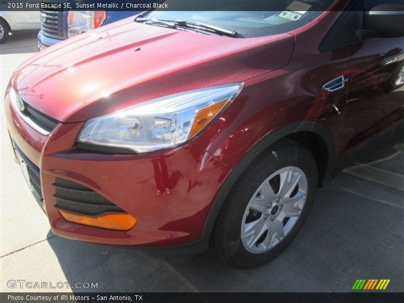 Sunset Metallic / Charcoal Black 2015 Ford Escape SE