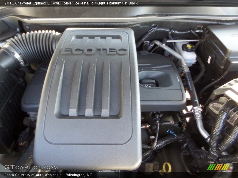 Silver Ice Metallic / Light Titanium/Jet Black 2011 Chevrolet Equinox LT AWD