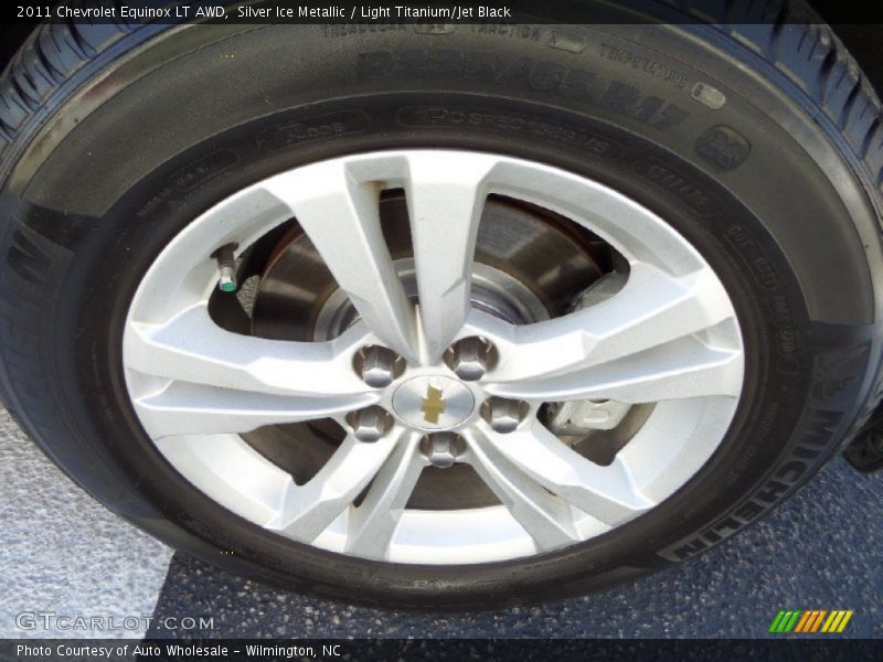 Silver Ice Metallic / Light Titanium/Jet Black 2011 Chevrolet Equinox LT AWD