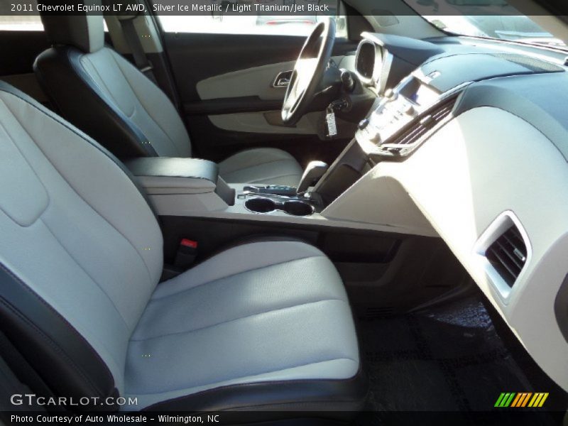 Silver Ice Metallic / Light Titanium/Jet Black 2011 Chevrolet Equinox LT AWD