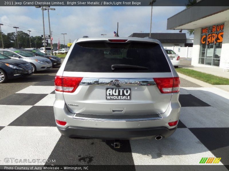 Bright Silver Metallic / Black/Light Frost Beige 2011 Jeep Grand Cherokee Limited