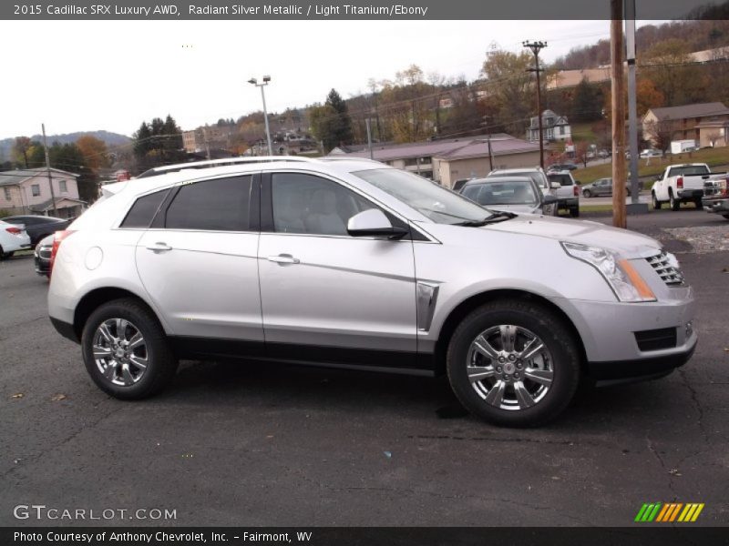 Radiant Silver Metallic / Light Titanium/Ebony 2015 Cadillac SRX Luxury AWD