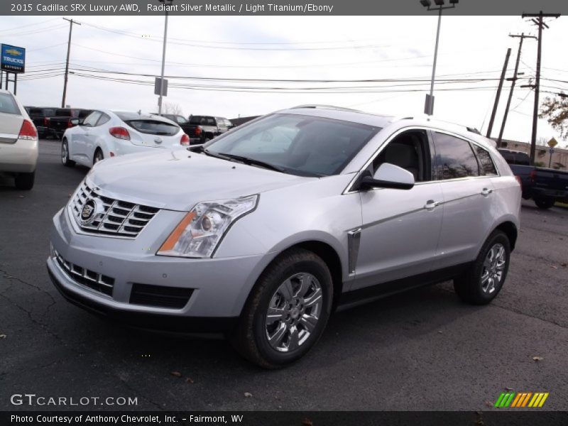 Radiant Silver Metallic / Light Titanium/Ebony 2015 Cadillac SRX Luxury AWD