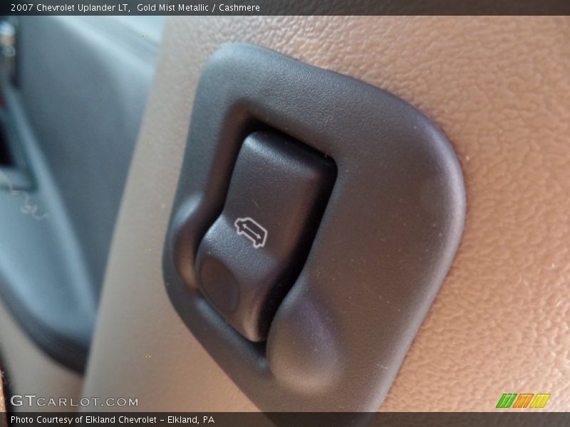 Gold Mist Metallic / Cashmere 2007 Chevrolet Uplander LT