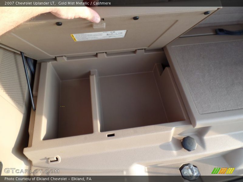 Gold Mist Metallic / Cashmere 2007 Chevrolet Uplander LT