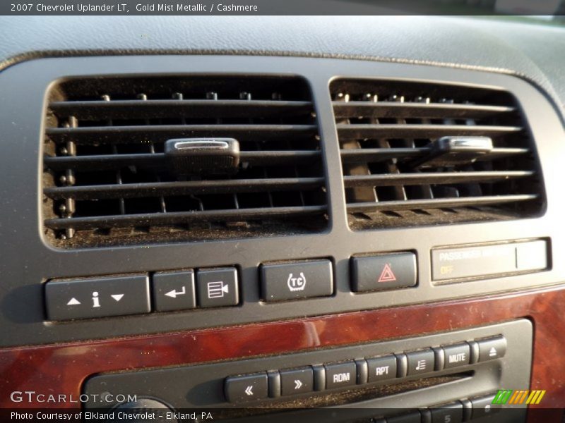 Gold Mist Metallic / Cashmere 2007 Chevrolet Uplander LT