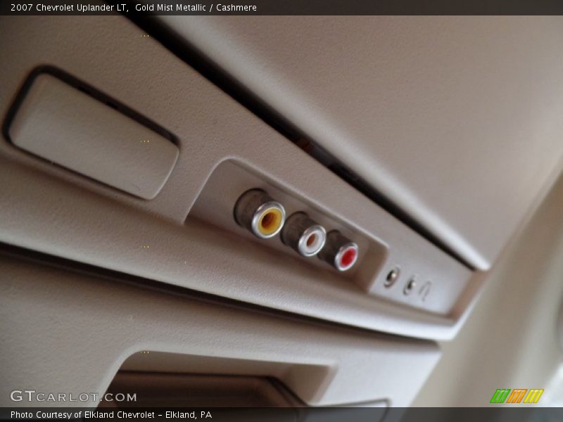 Gold Mist Metallic / Cashmere 2007 Chevrolet Uplander LT