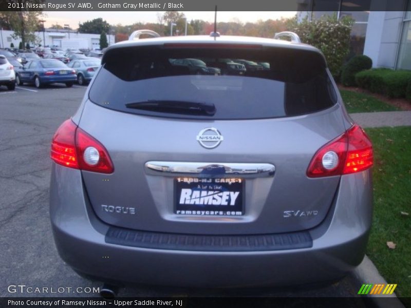 Gotham Gray Metallic / Black 2011 Nissan Rogue SV AWD