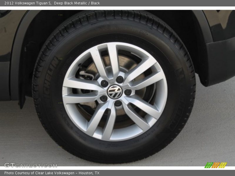 Deep Black Metallic / Black 2012 Volkswagen Tiguan S