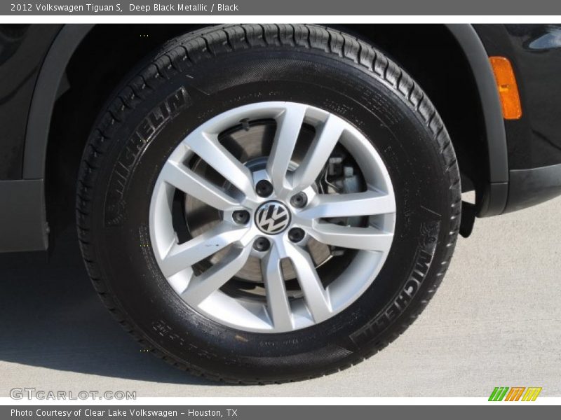 Deep Black Metallic / Black 2012 Volkswagen Tiguan S
