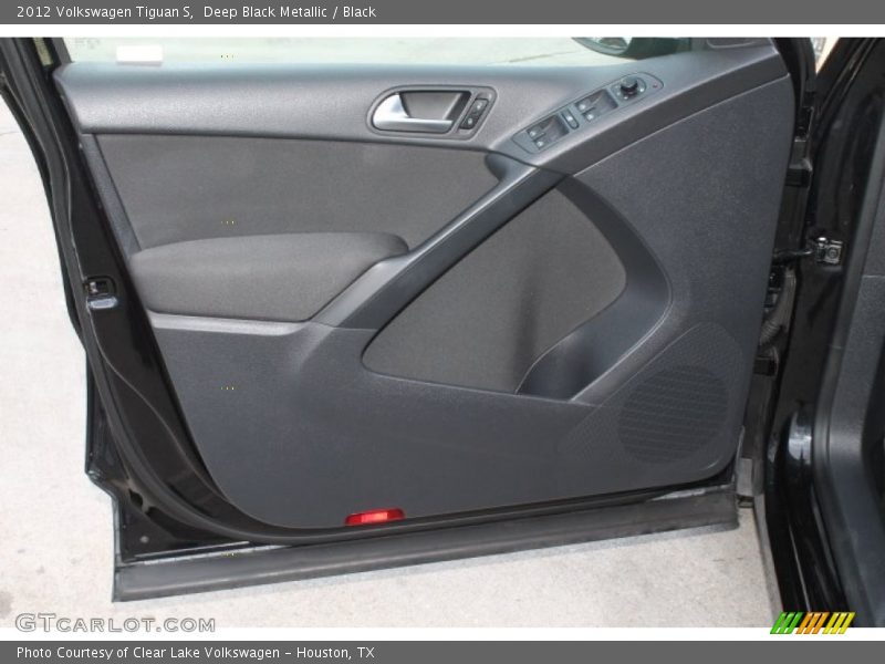 Deep Black Metallic / Black 2012 Volkswagen Tiguan S