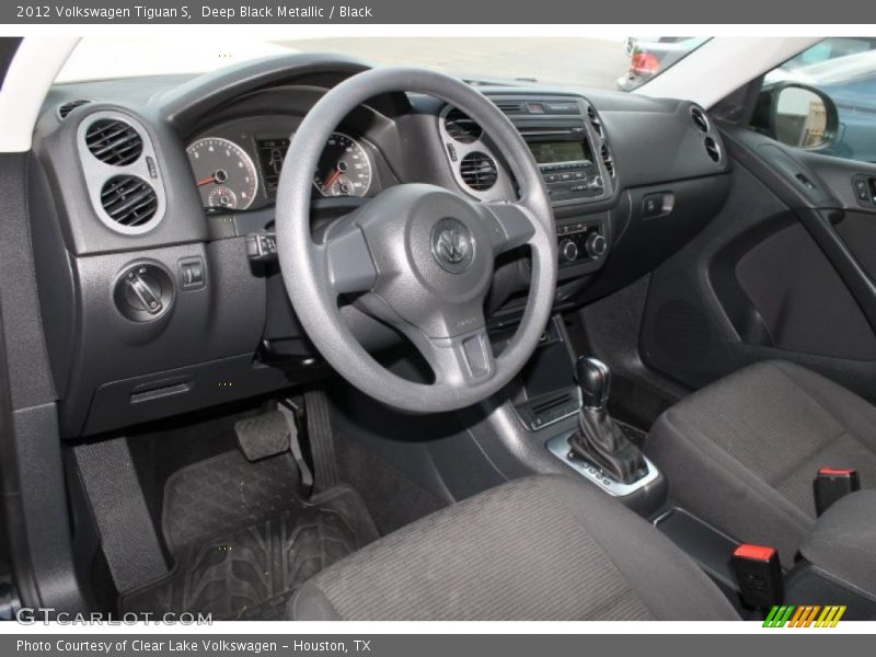 Deep Black Metallic / Black 2012 Volkswagen Tiguan S