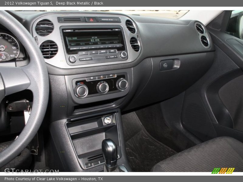 Deep Black Metallic / Black 2012 Volkswagen Tiguan S