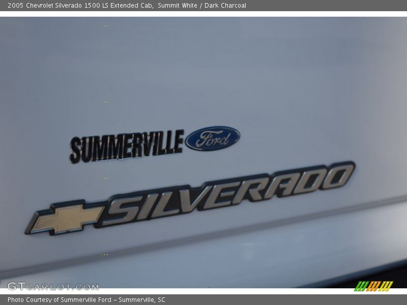 Summit White / Dark Charcoal 2005 Chevrolet Silverado 1500 LS Extended Cab