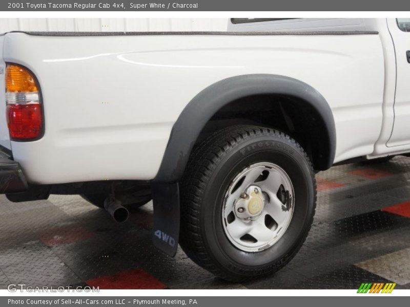 Super White / Charcoal 2001 Toyota Tacoma Regular Cab 4x4