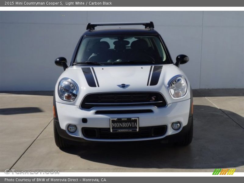 Light White / Carbon Black 2015 Mini Countryman Cooper S