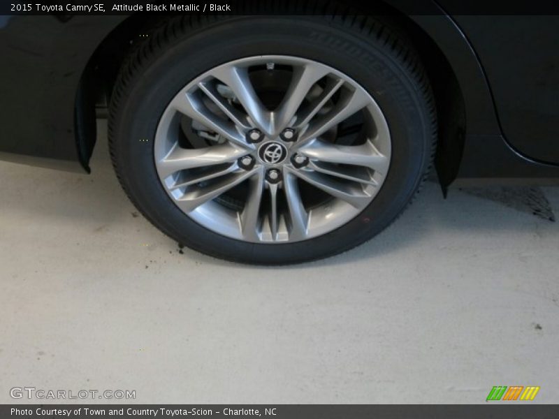 Attitude Black Metallic / Black 2015 Toyota Camry SE