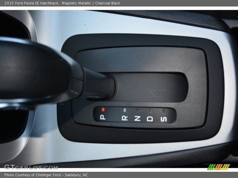 Magnetic Metallic / Charcoal Black 2015 Ford Fiesta SE Hatchback