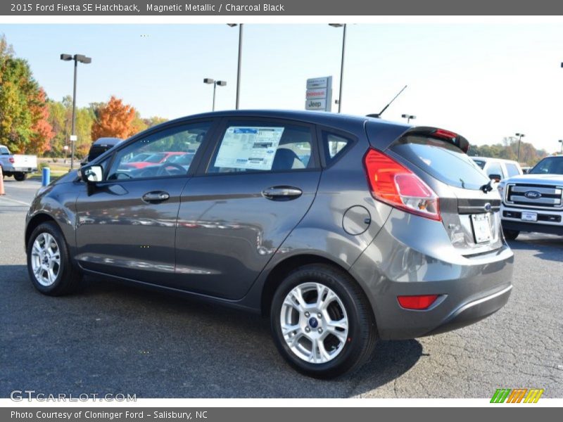 Magnetic Metallic / Charcoal Black 2015 Ford Fiesta SE Hatchback