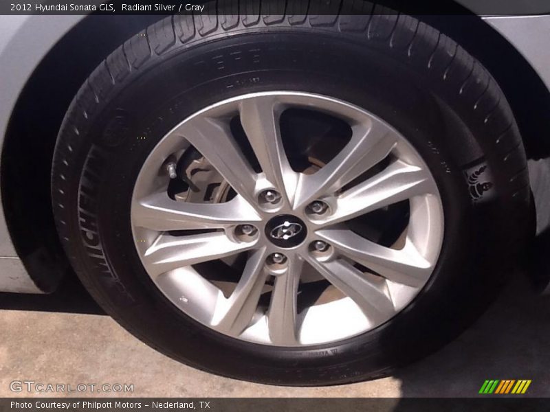 Radiant Silver / Gray 2012 Hyundai Sonata GLS