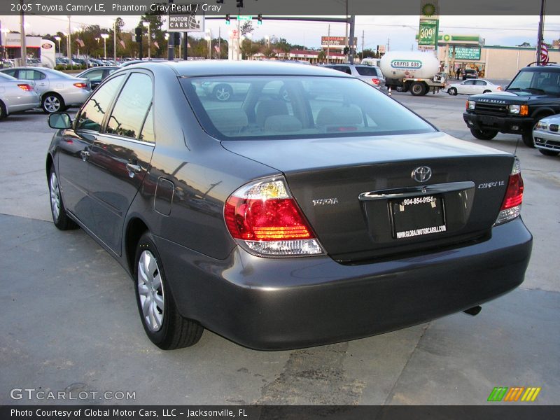 Phantom Gray Pearl / Gray 2005 Toyota Camry LE