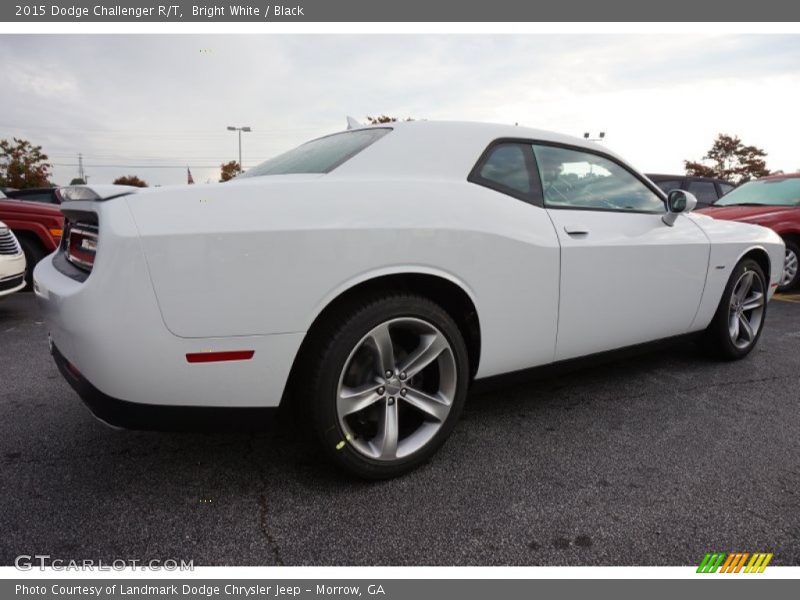 Bright White / Black 2015 Dodge Challenger R/T