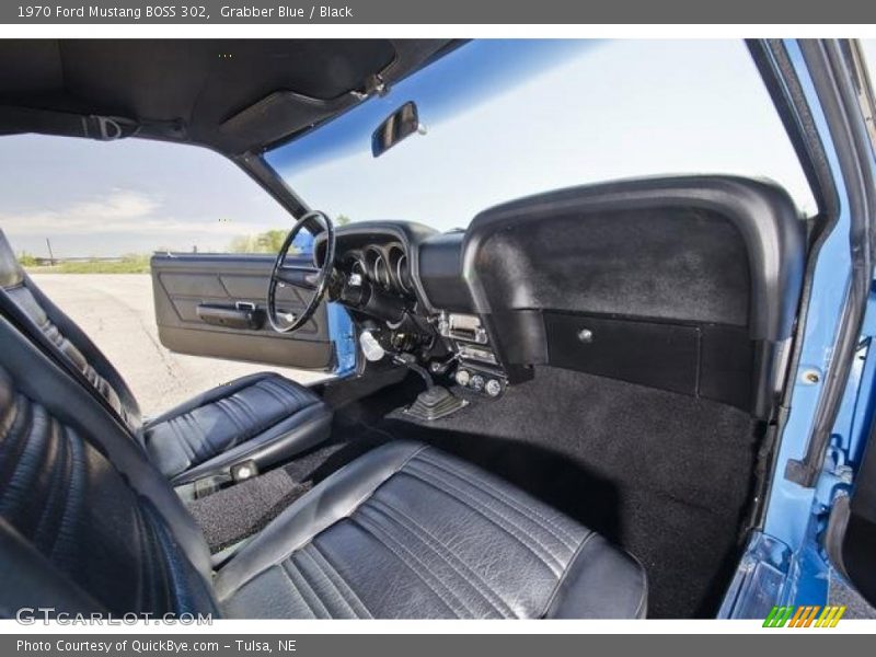 Grabber Blue / Black 1970 Ford Mustang BOSS 302