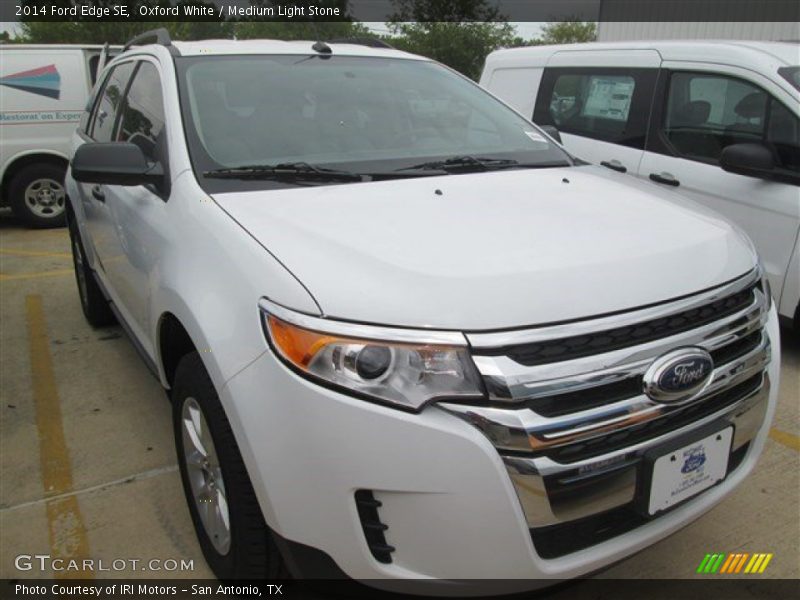 Oxford White / Medium Light Stone 2014 Ford Edge SE