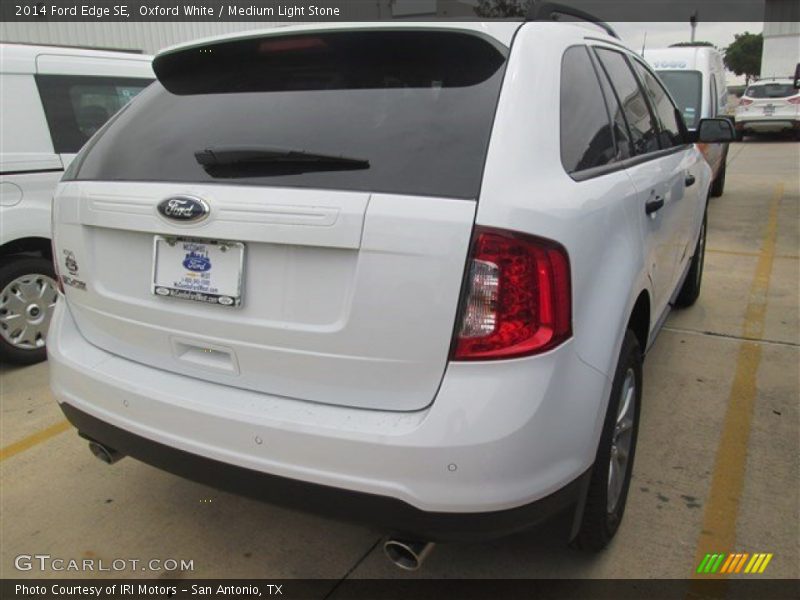 Oxford White / Medium Light Stone 2014 Ford Edge SE