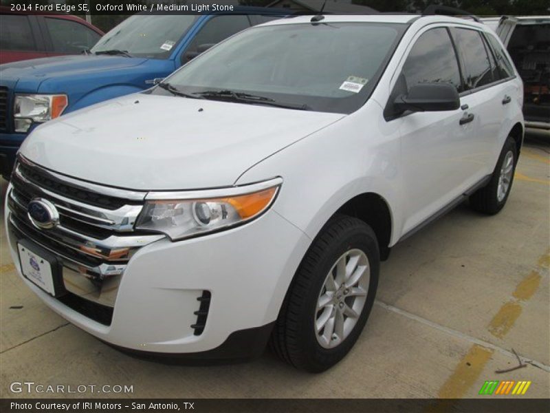 Oxford White / Medium Light Stone 2014 Ford Edge SE