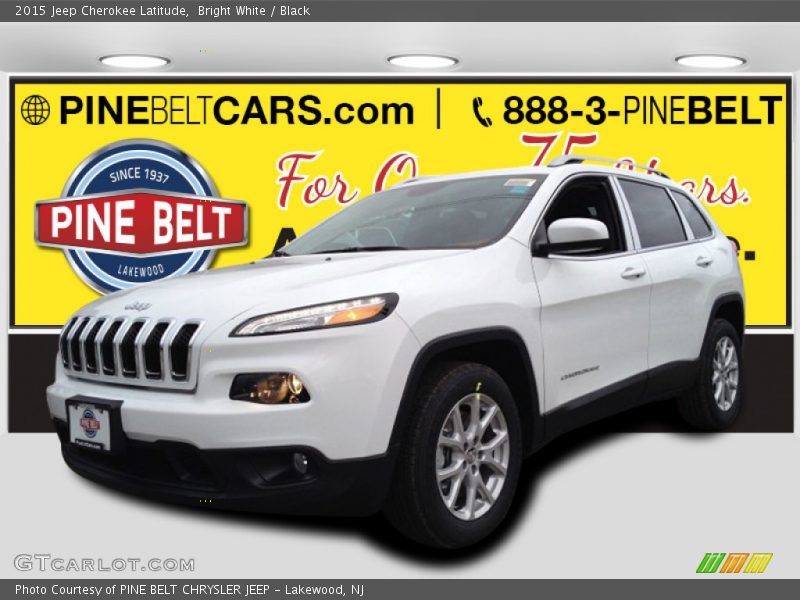 Bright White / Black 2015 Jeep Cherokee Latitude