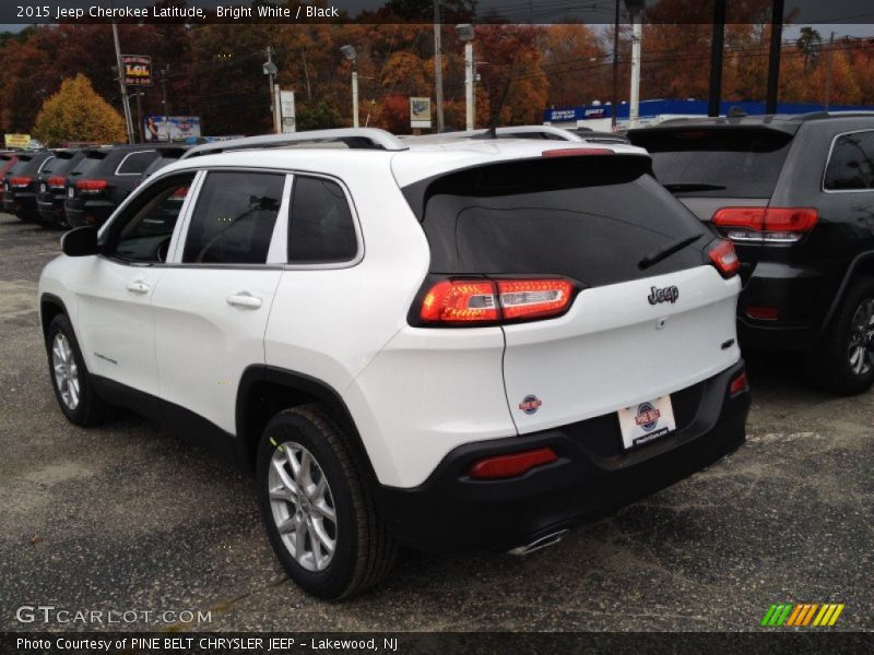 Bright White / Black 2015 Jeep Cherokee Latitude