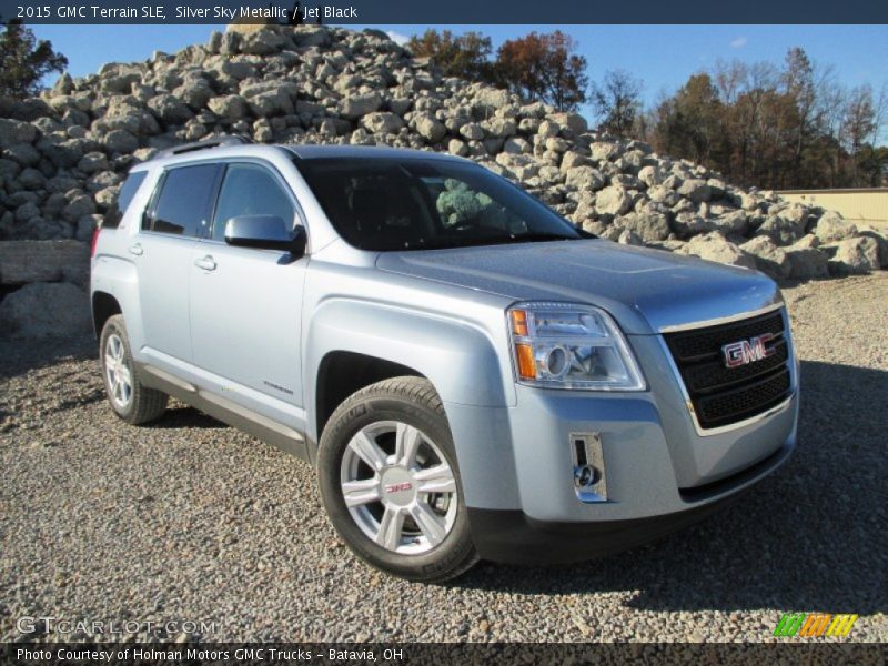 Front 3/4 View of 2015 Terrain SLE