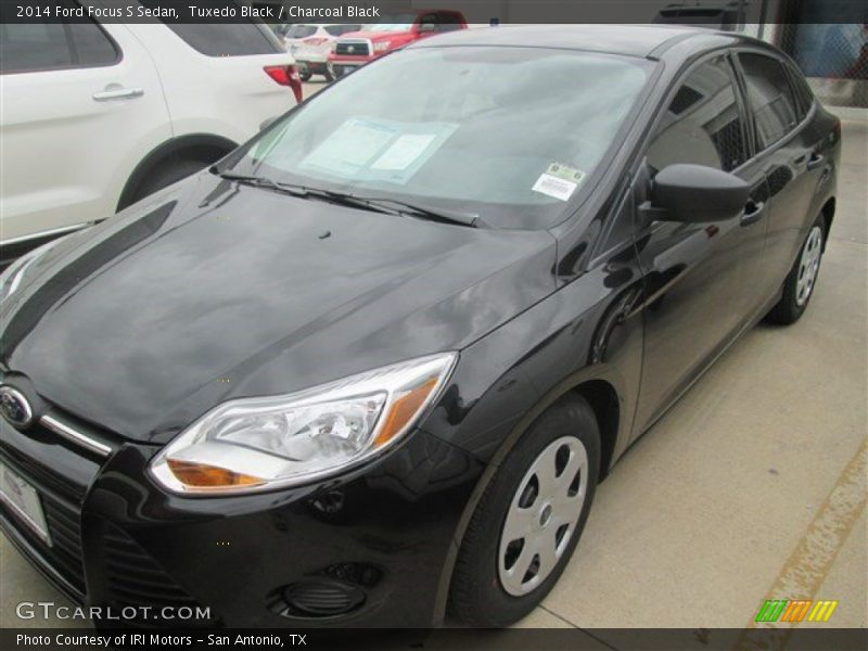 Tuxedo Black / Charcoal Black 2014 Ford Focus S Sedan