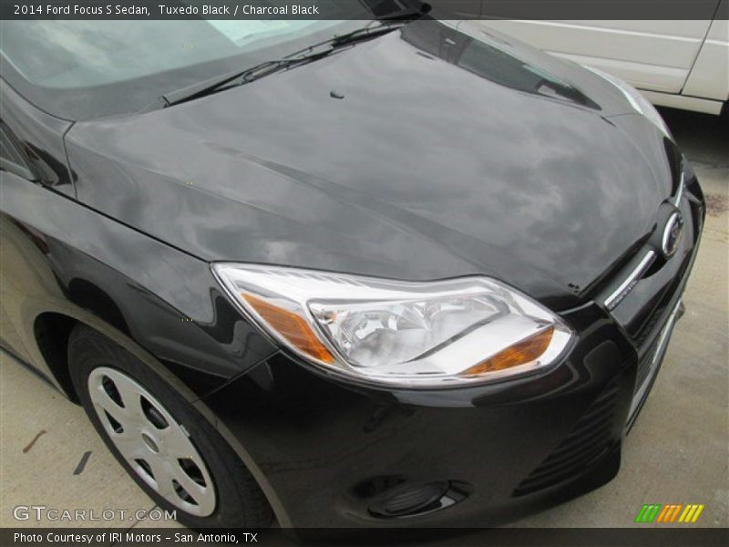 Tuxedo Black / Charcoal Black 2014 Ford Focus S Sedan