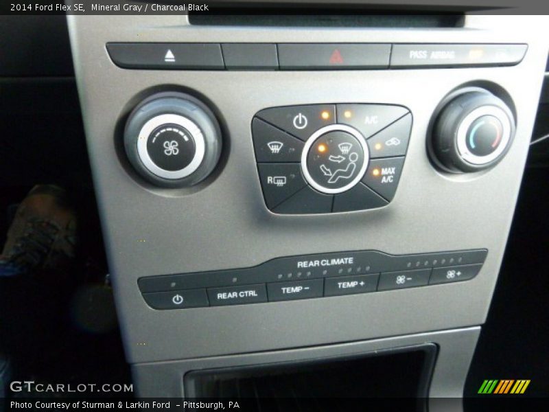 Mineral Gray / Charcoal Black 2014 Ford Flex SE