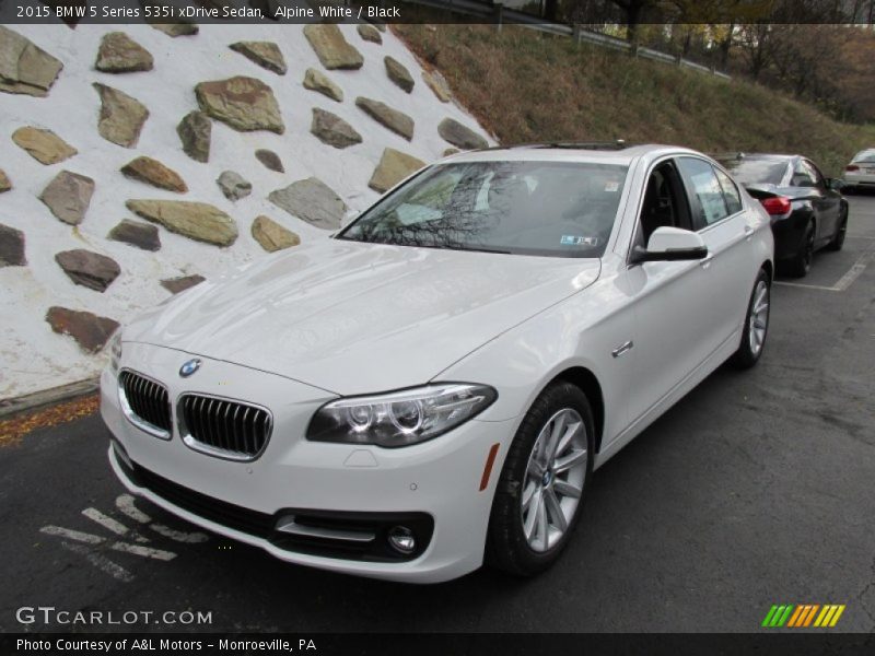 Alpine White / Black 2015 BMW 5 Series 535i xDrive Sedan