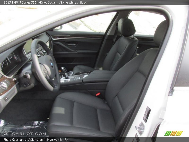 Alpine White / Black 2015 BMW 5 Series 535i xDrive Sedan