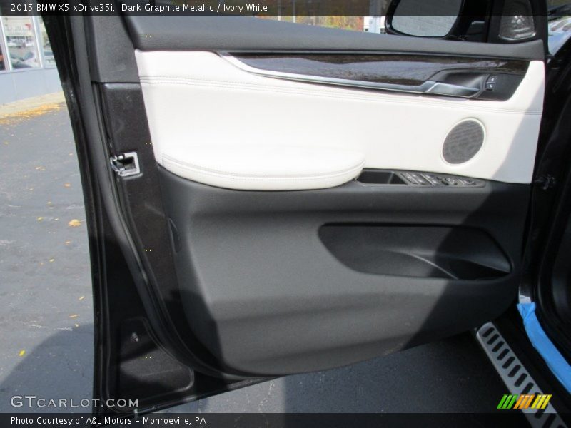 Dark Graphite Metallic / Ivory White 2015 BMW X5 xDrive35i