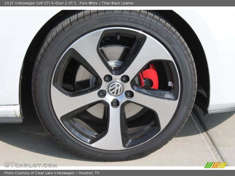 Pure White / Titan Black Leather 2015 Volkswagen Golf GTI 4-Door 2.0T S