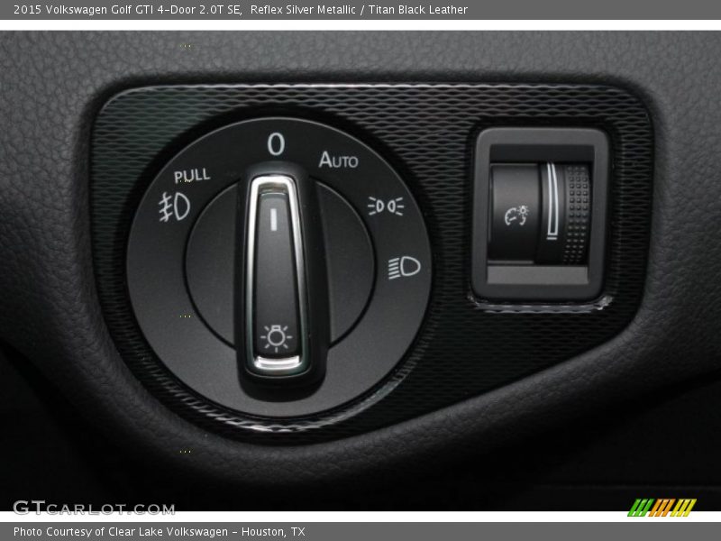 Reflex Silver Metallic / Titan Black Leather 2015 Volkswagen Golf GTI 4-Door 2.0T SE