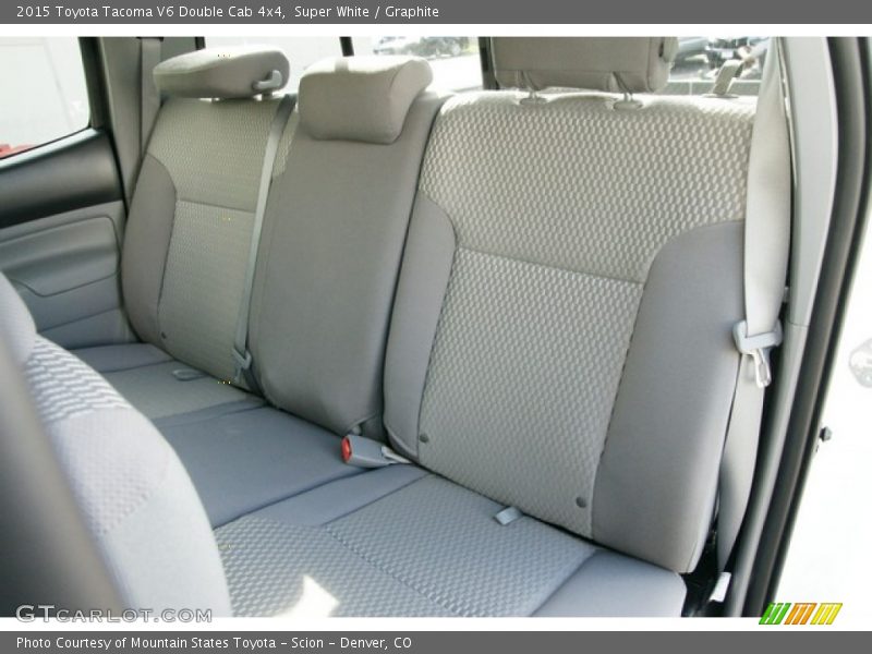 Super White / Graphite 2015 Toyota Tacoma V6 Double Cab 4x4