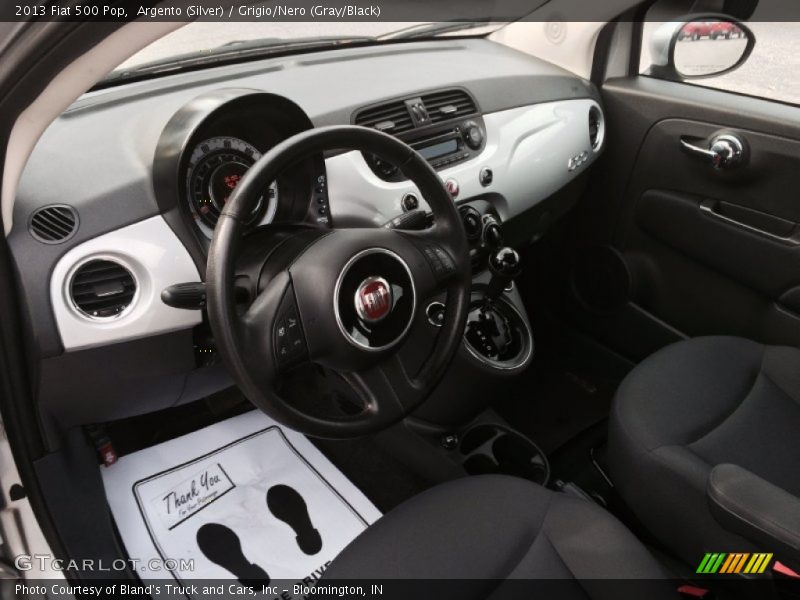 Argento (Silver) / Grigio/Nero (Gray/Black) 2013 Fiat 500 Pop