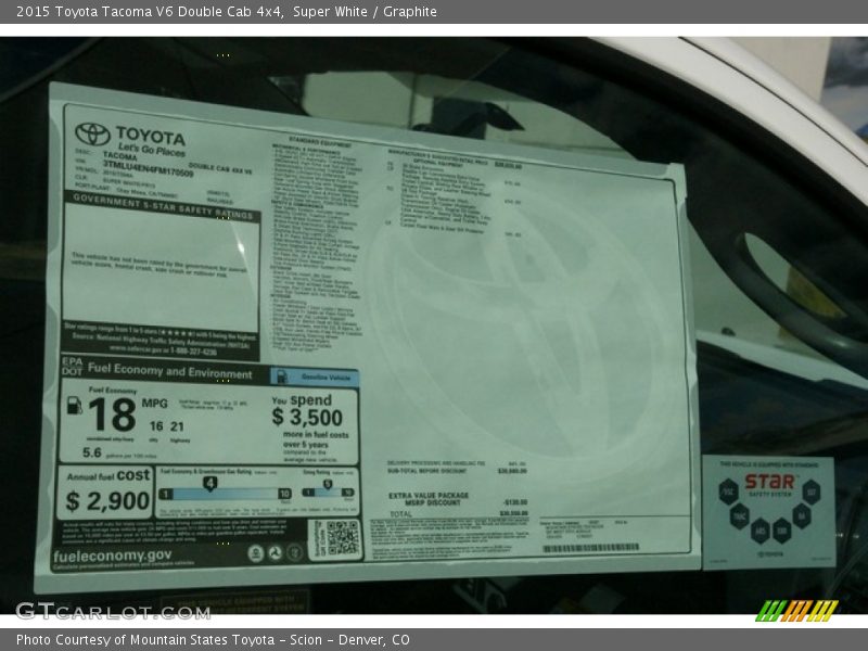 Super White / Graphite 2015 Toyota Tacoma V6 Double Cab 4x4