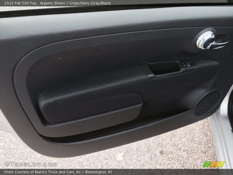 Argento (Silver) / Grigio/Nero (Gray/Black) 2013 Fiat 500 Pop