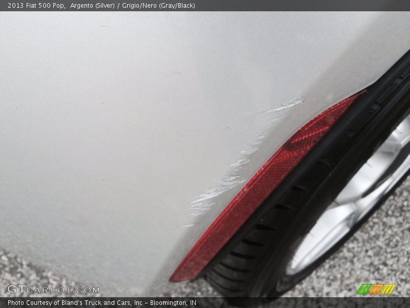 Argento (Silver) / Grigio/Nero (Gray/Black) 2013 Fiat 500 Pop