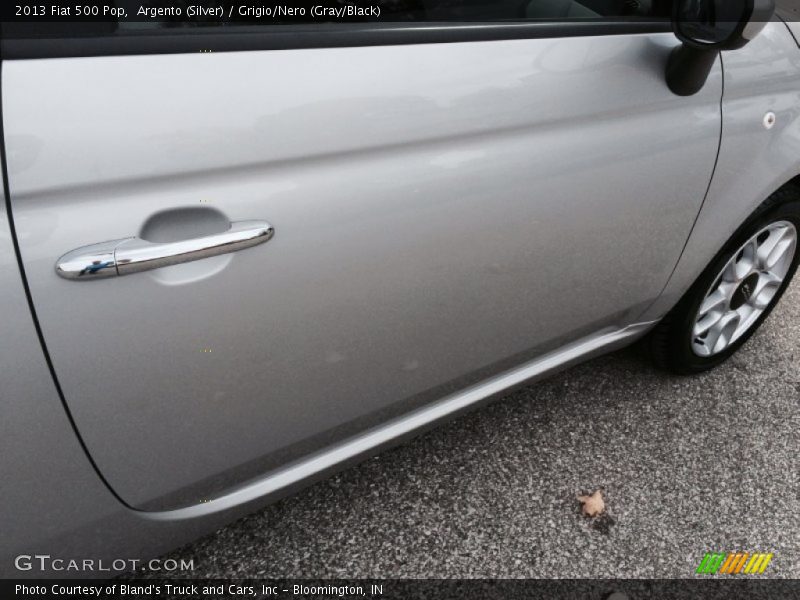 Argento (Silver) / Grigio/Nero (Gray/Black) 2013 Fiat 500 Pop