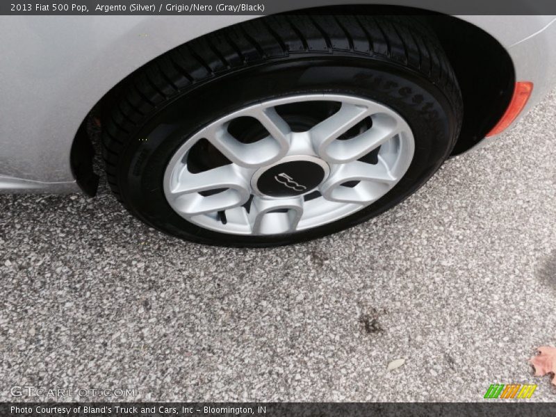 Argento (Silver) / Grigio/Nero (Gray/Black) 2013 Fiat 500 Pop